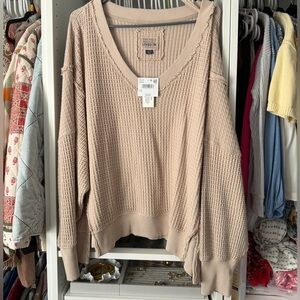 American Eagle Outfitters V-Neck Sweater in Light Beige